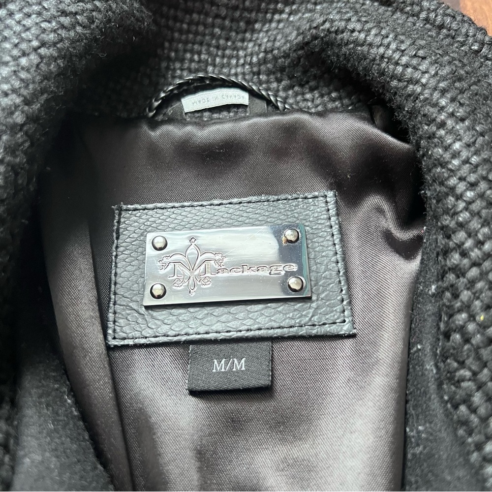 Mackage Luxury Wool and cashmere blend Asymmetrical Zip – Leather Trim – Size M - Picture 12 of 16